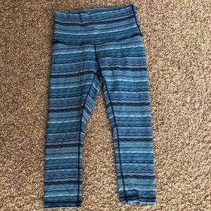 Lululemon wunder under blue striped leggings 8